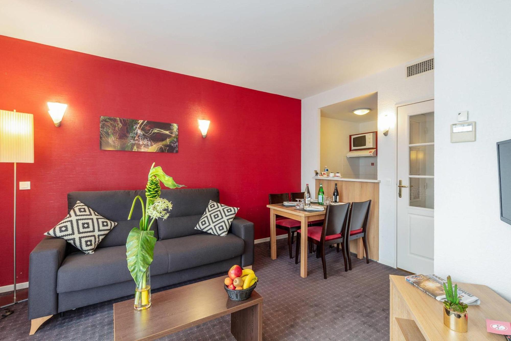 Quality Aparthotel Divonne - Portes De Geneve Екстериор снимка